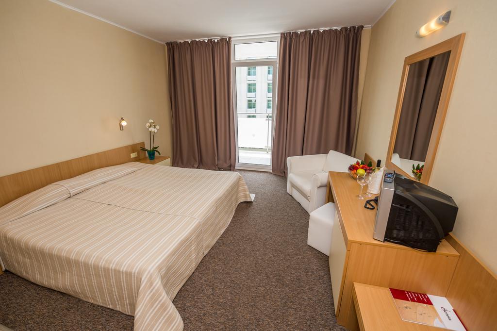 Hotel Perla Sunny Beach Phòng bức ảnh